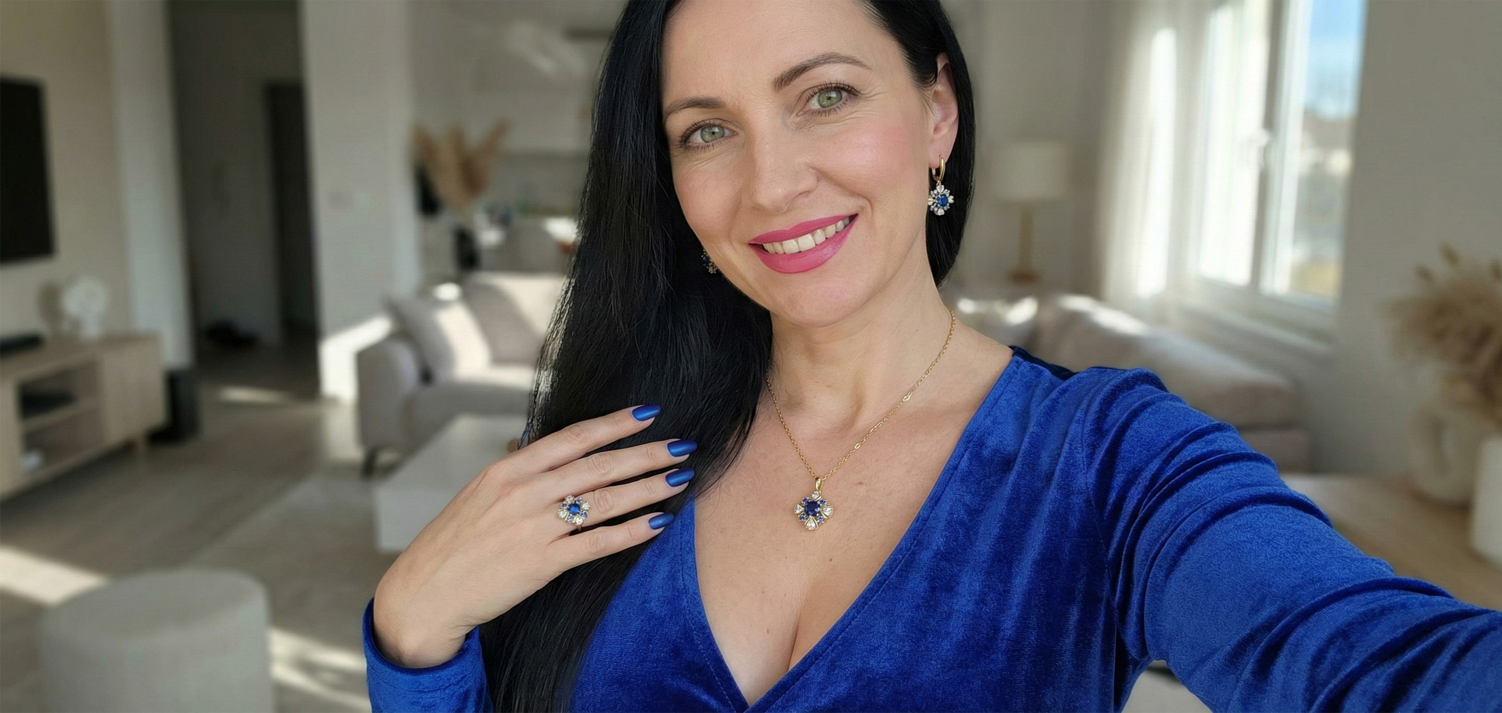 Złota biżuteria - pierścionek z rubinem laboratoryjnym