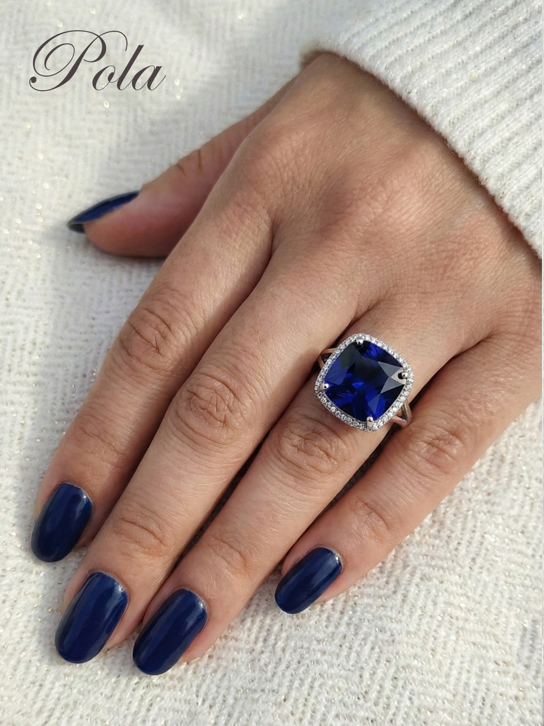 Srebrna biżuteria - pierścionek z szafirem laboratoryjnym Oceania