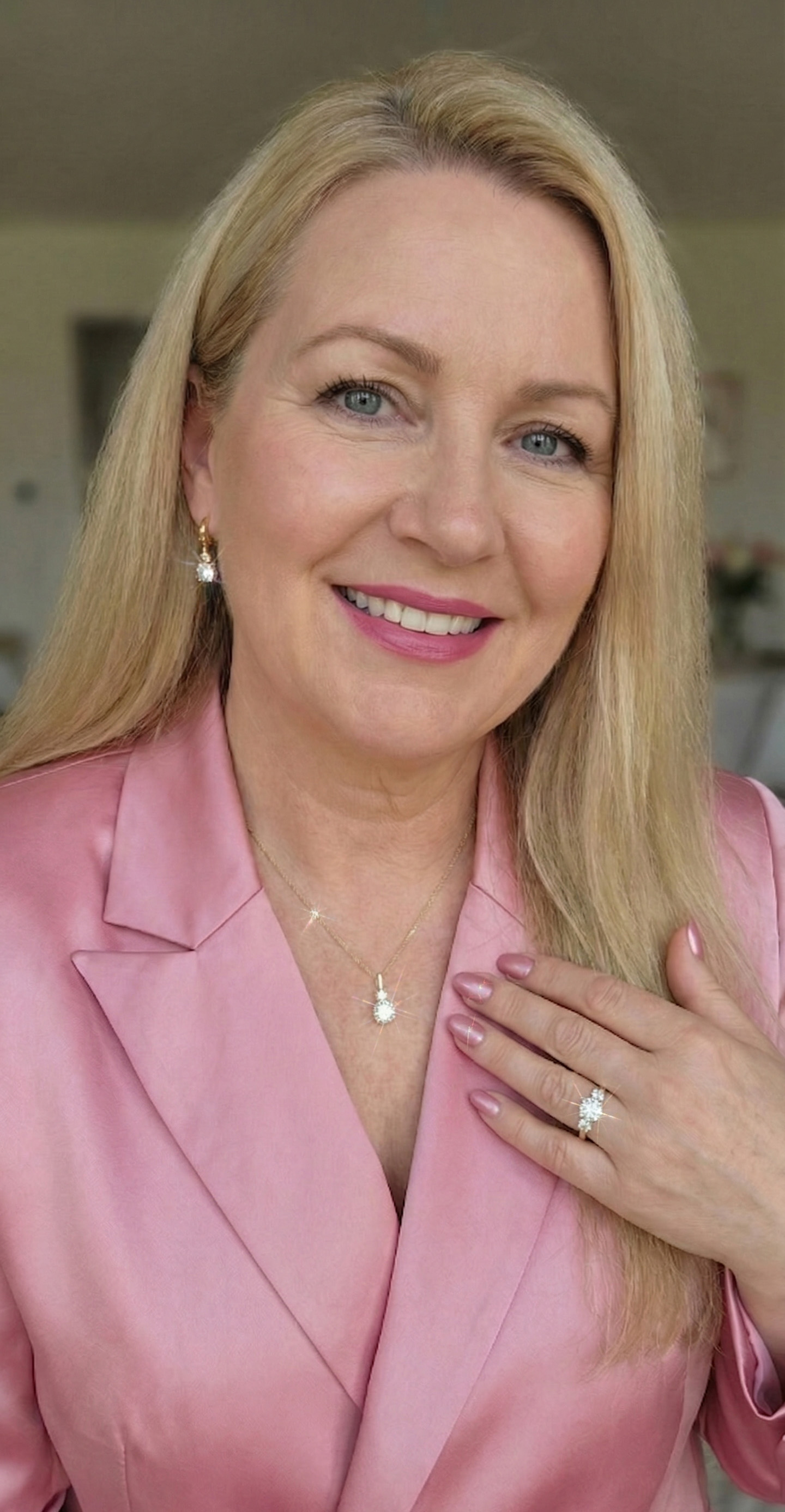 Szlifowany moissanit laboratoryjny o wysokiej brylancji - idealny na złoty pierścionek zaręczynowy