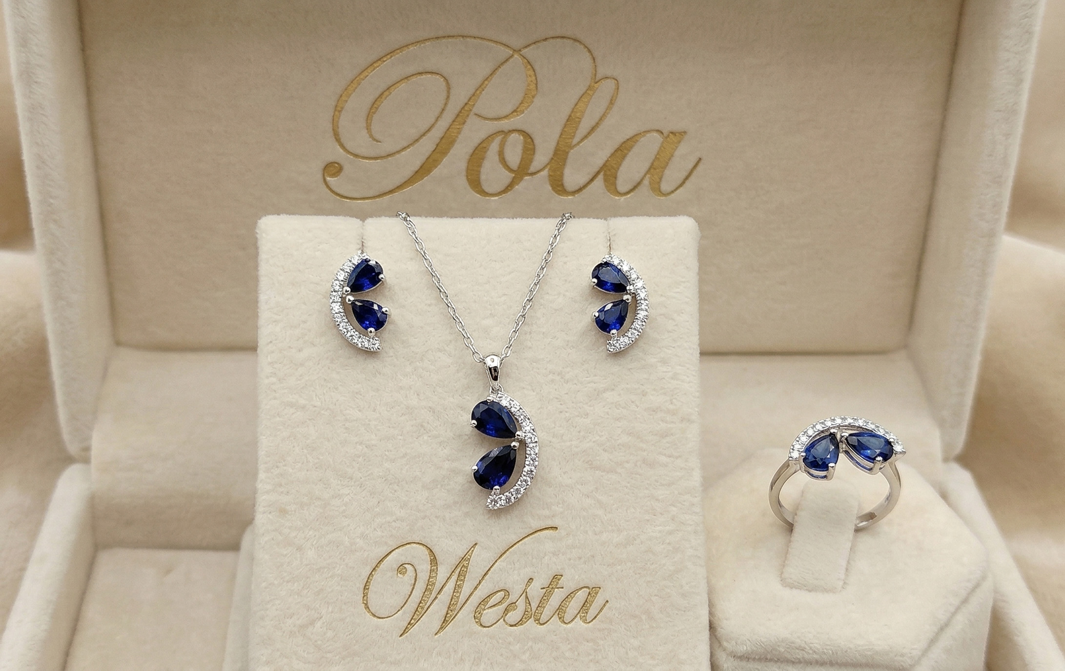 Zestaw biżuterii srebrnej z szafirem - Westa